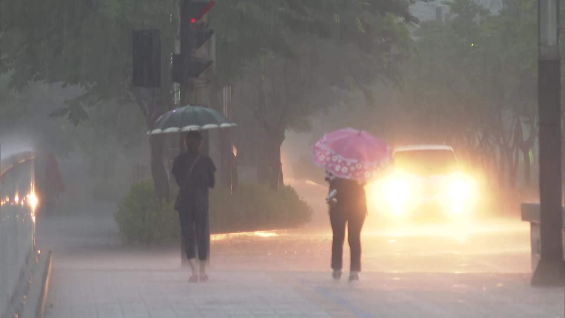 호남권도 장맛비…내일까지 150mm ↑