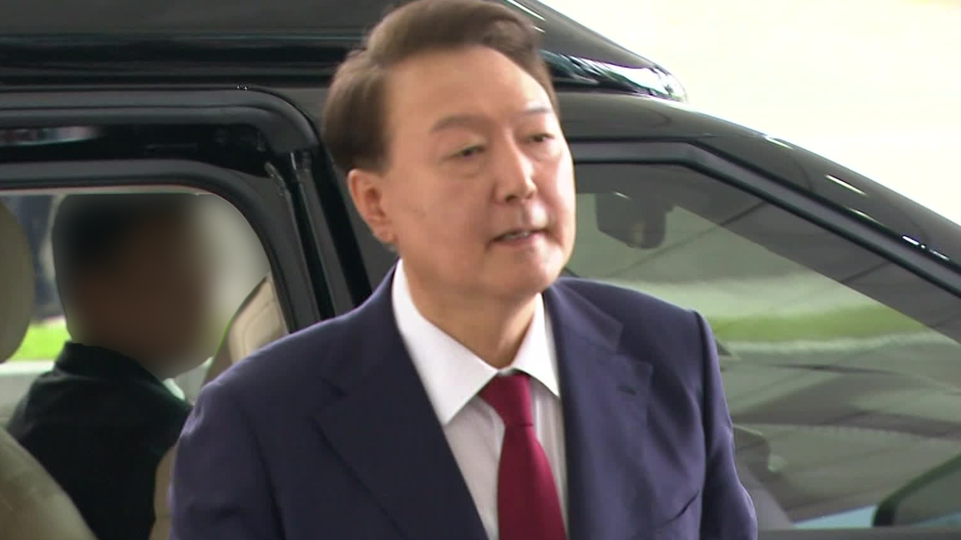 내란특검, 윤 전 대통령 피의자신문 종료…밤 12시 전 귀가할 듯