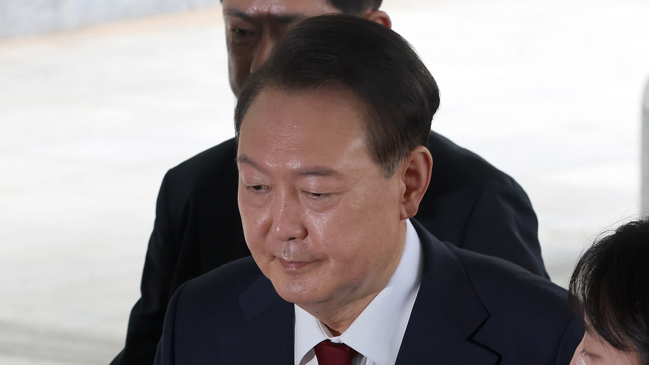 특검 “국회의결 방해·외환죄도 조사…윤석열 진술 거부 안 해”
