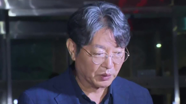 경찰, ‘주식 차명거래 의혹’ <br>이춘석 의원 소환…8시간 조사