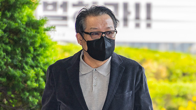 [속보] ‘통일교 청탁’ 건진법사 구속…“증거 인멸 <br>염려”