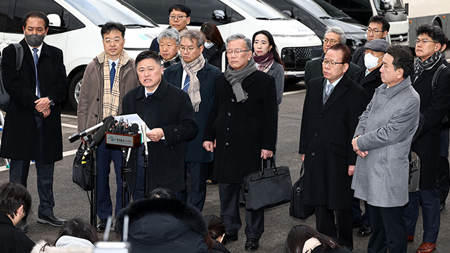 [속보] 국회 측 “선거로 선출된 사람이 선거 공정성 의문 제기하면 민주공화국 존립 불가”