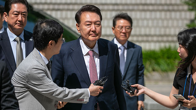 [속보] 경찰, ‘체포영장 방해’ 등 혐의 윤석열 출석 <br>요구…“한 차례 불응”